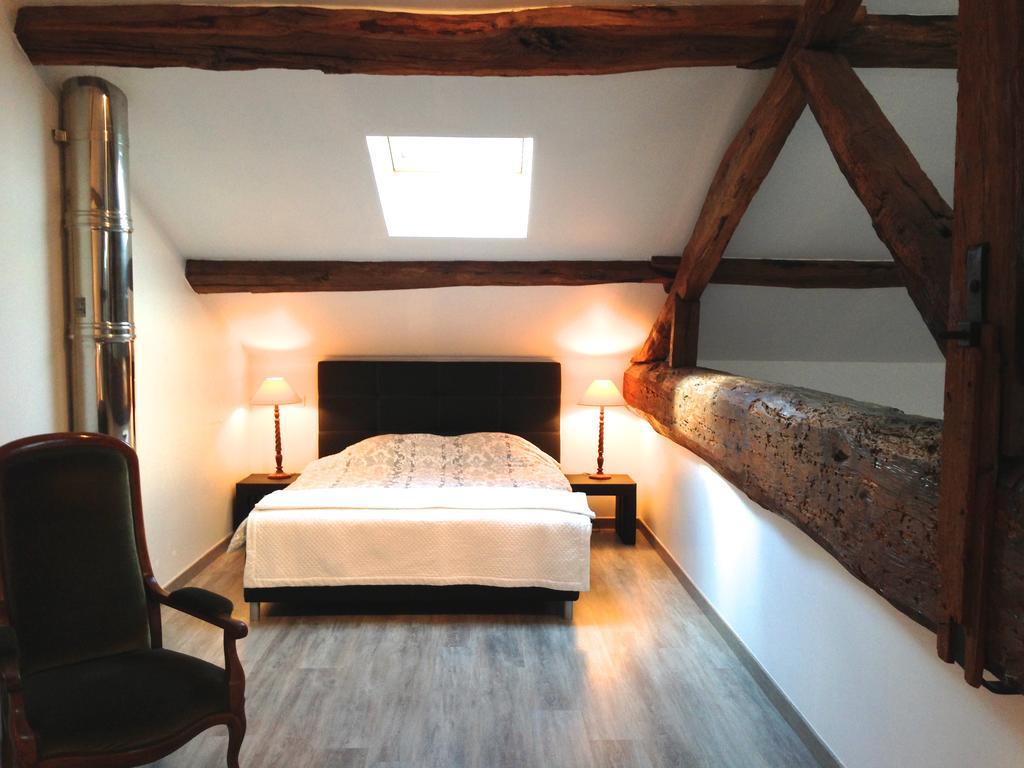 Les Hauts De Cluny Exterior foto